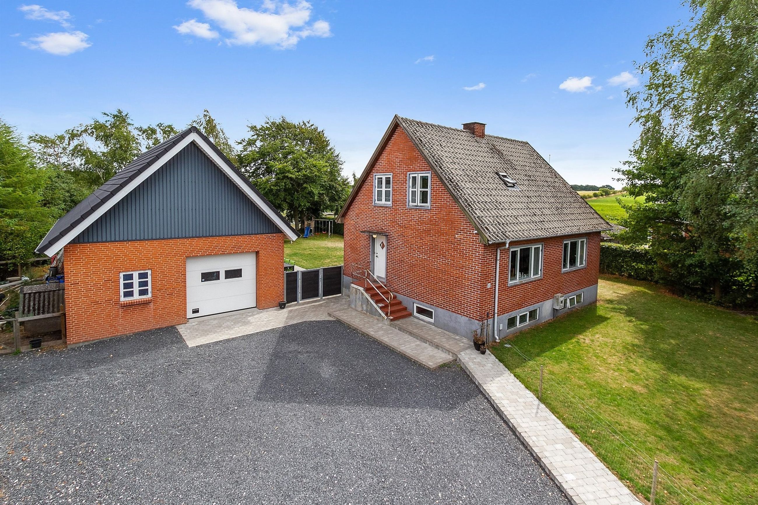 Kirkevej 11, Nr. Rind Villa