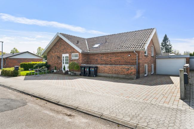 Madekildeengen 33,  Villa