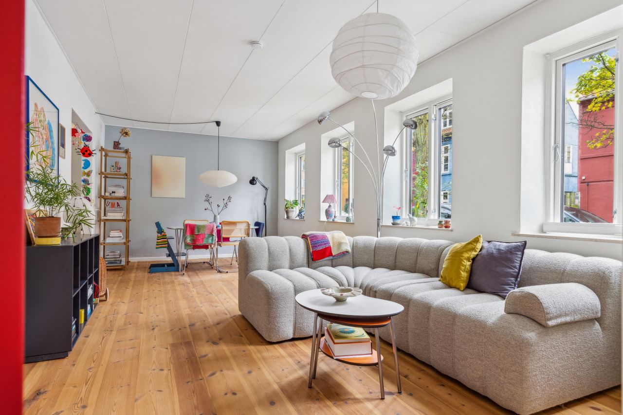 Ejendomsbillede 2 af 25