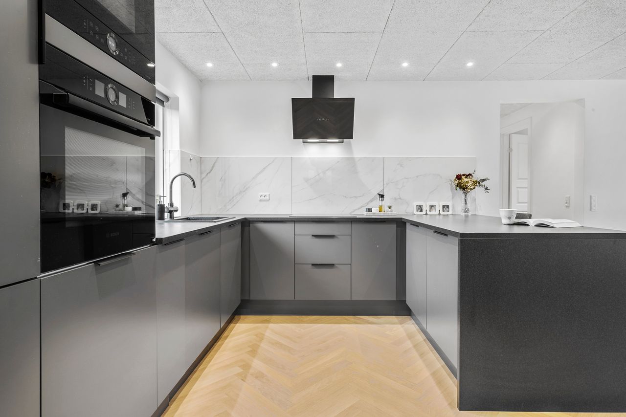 Ejendomsbillede 3 af 13