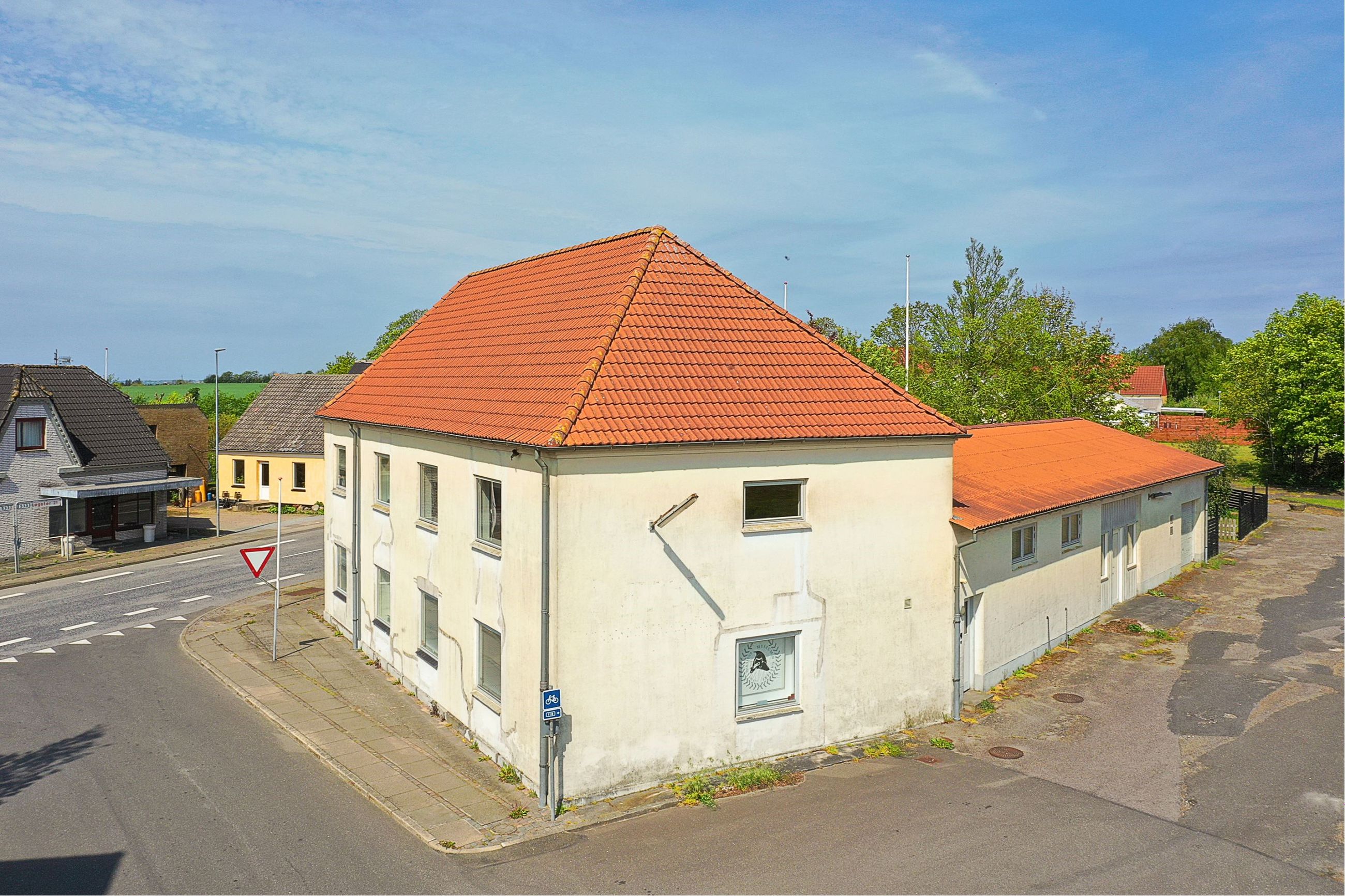 Løgstørvej 2, Strandby Villa