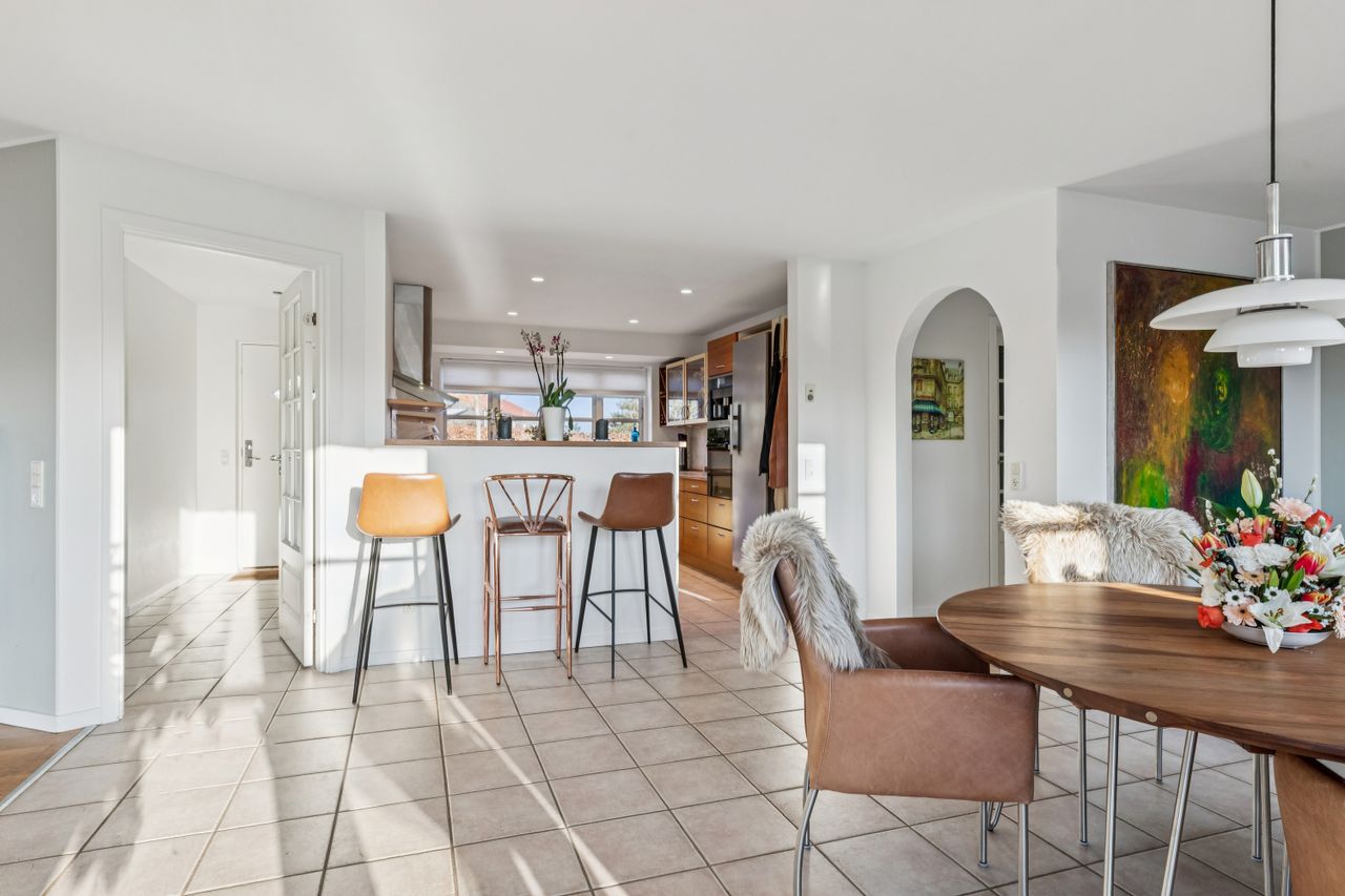 Ejendomsbillede 3 af 27