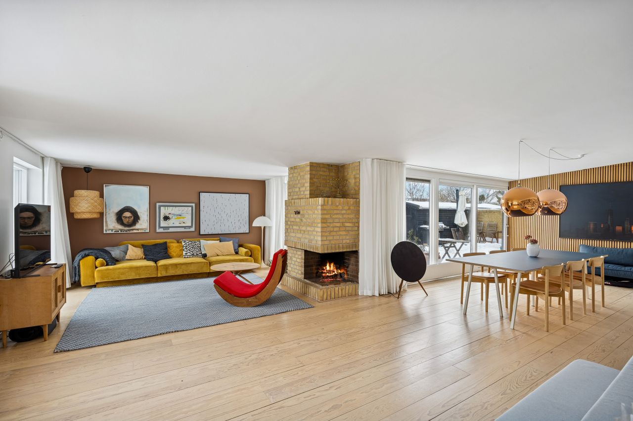 Ejendomsbillede 2 af 32