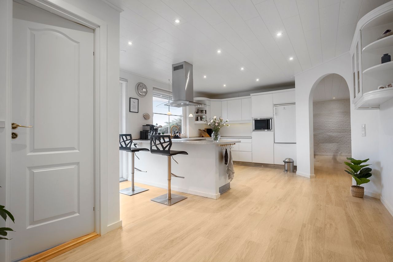 Ejendomsbillede 3 af 24