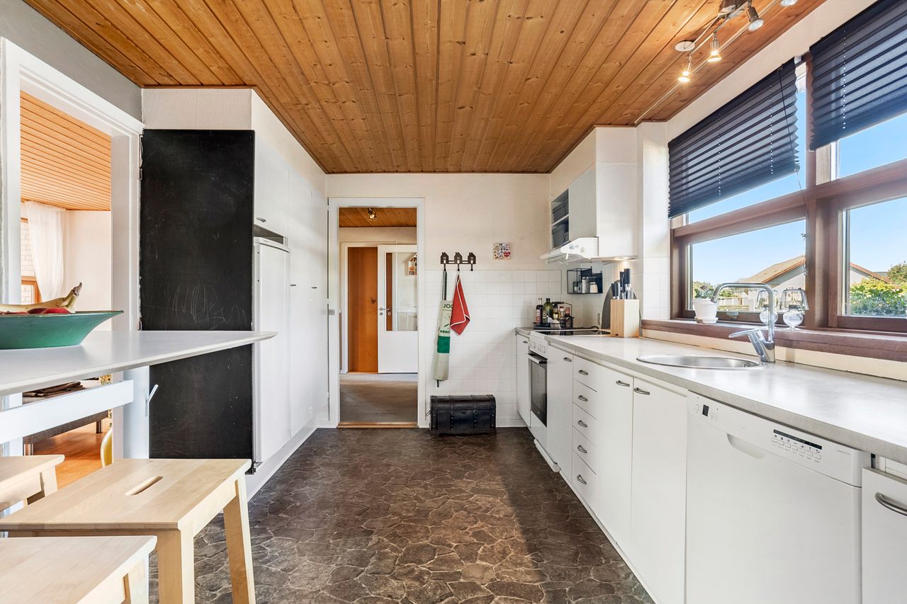 Ejendomsbillede 3 af 15