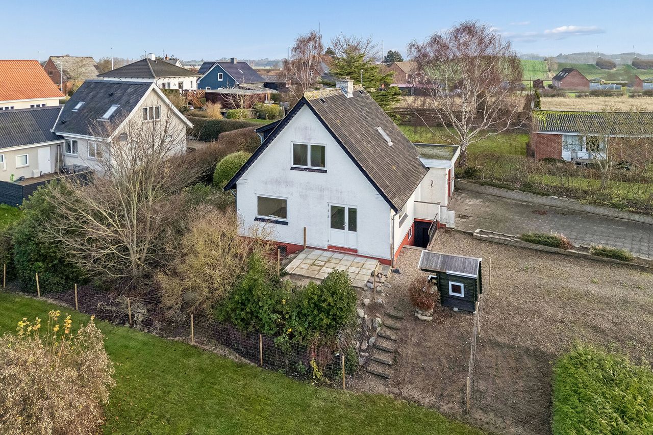 Ejendomsbillede 2 af 23