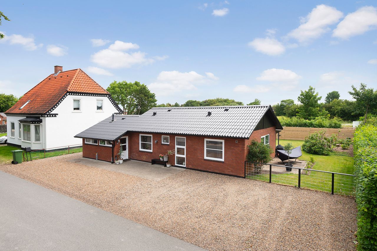 Ejendomsbillede 3 af 25