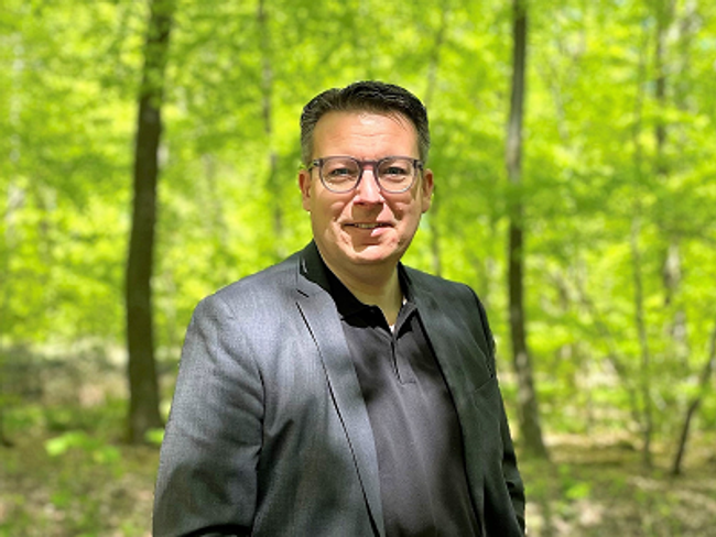 employee image