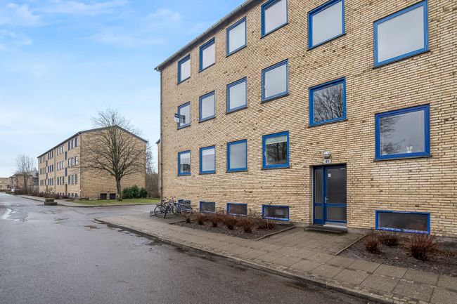 Doktorvænget 41, 1. tv