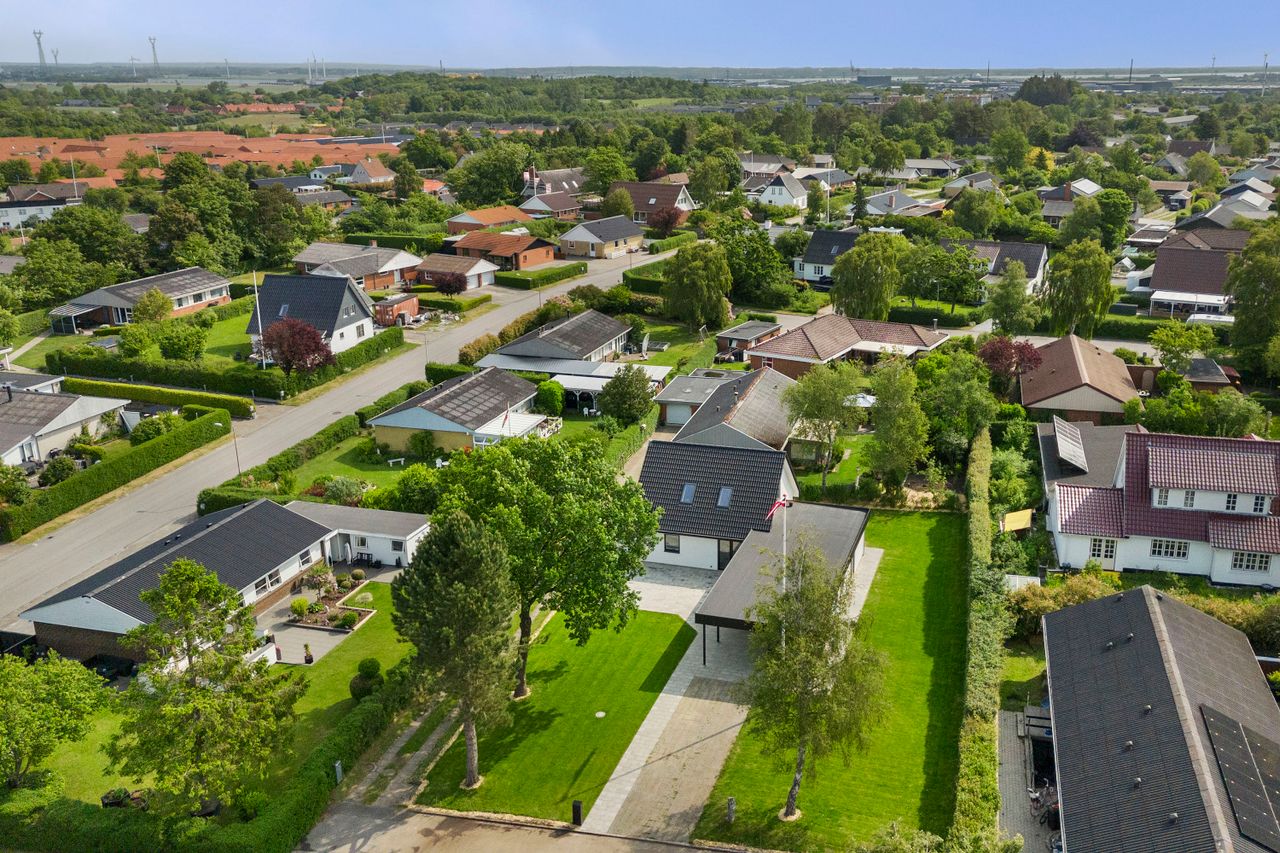 Ejendomsbillede 2 af 27