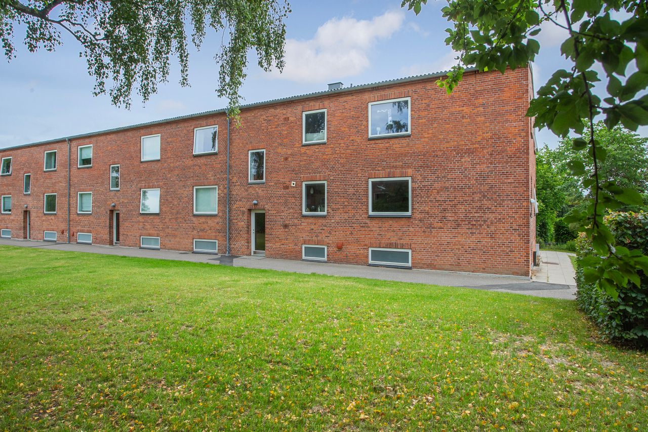 Ejendomsbillede 2 af 17