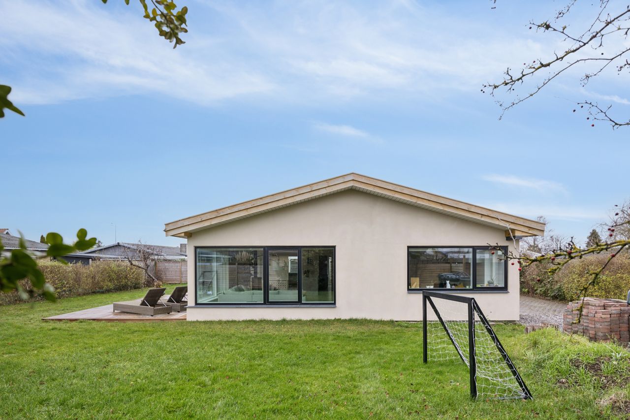 Ejendomsbillede 2 af 38