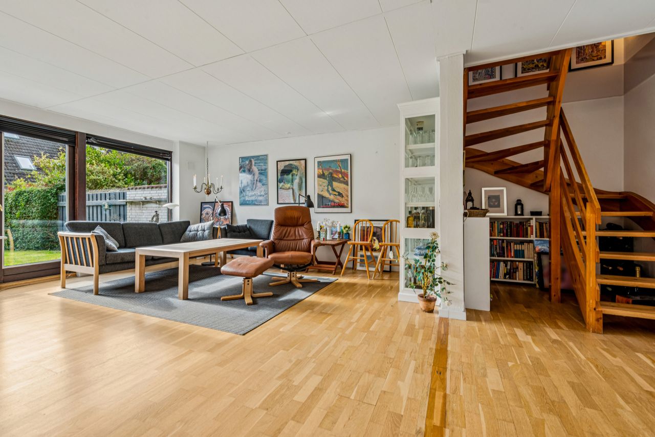 Ejendomsbillede 3 af 28