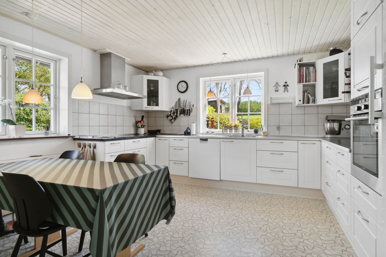 Ejendomsbillede 2 af 34