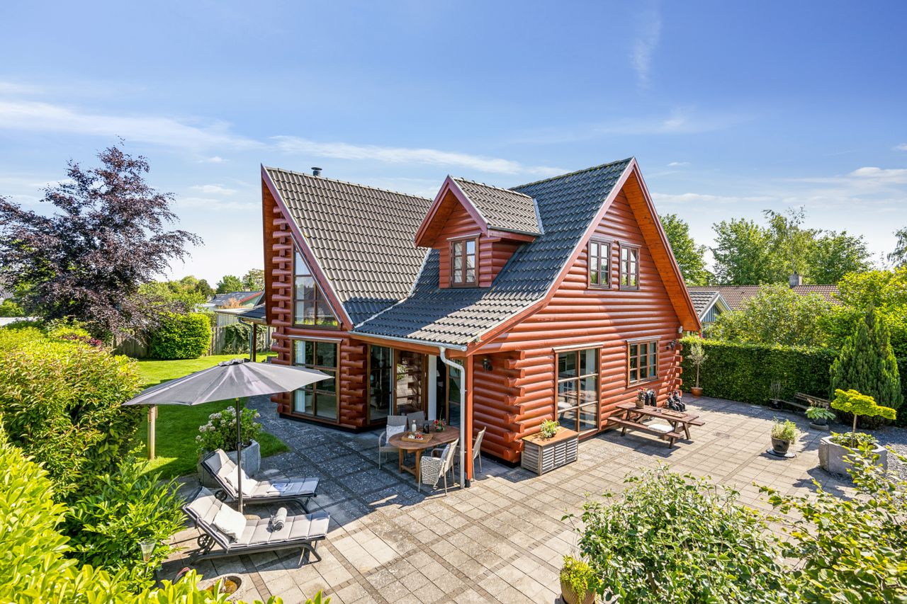 Ejendomsbillede 2 af 38