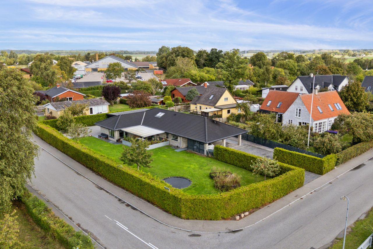 Ejendomsbillede 2 af 39