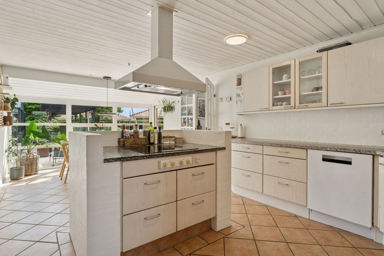 Ejendomsbillede 2 af 28