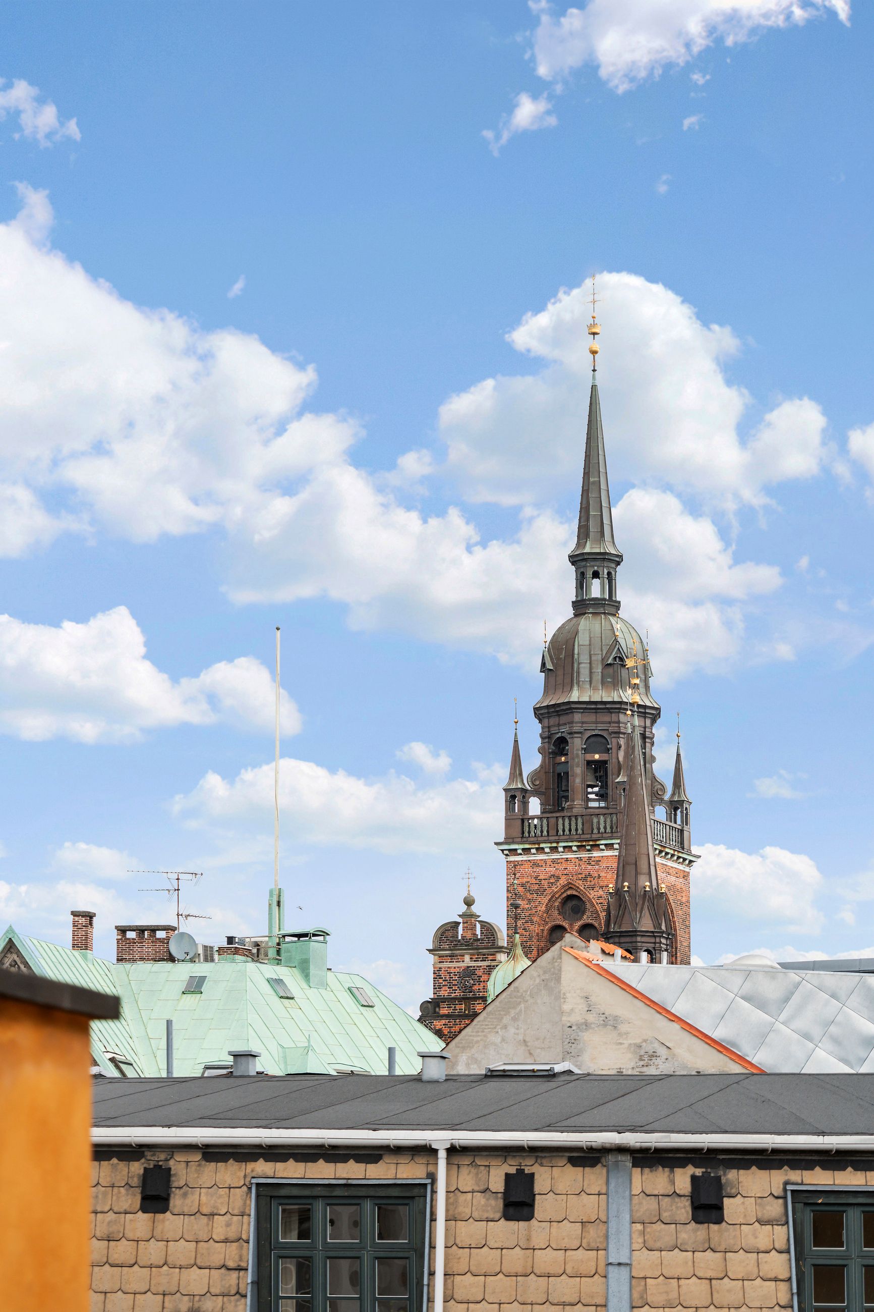 Badstuestræde 9, 2. 3, København K - Ejendommen