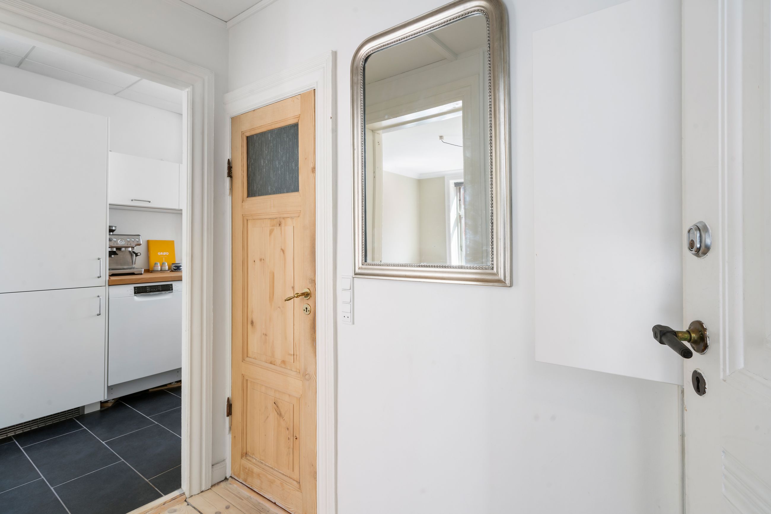 Brammingegade 10, 3. tv, København Ø - Entré