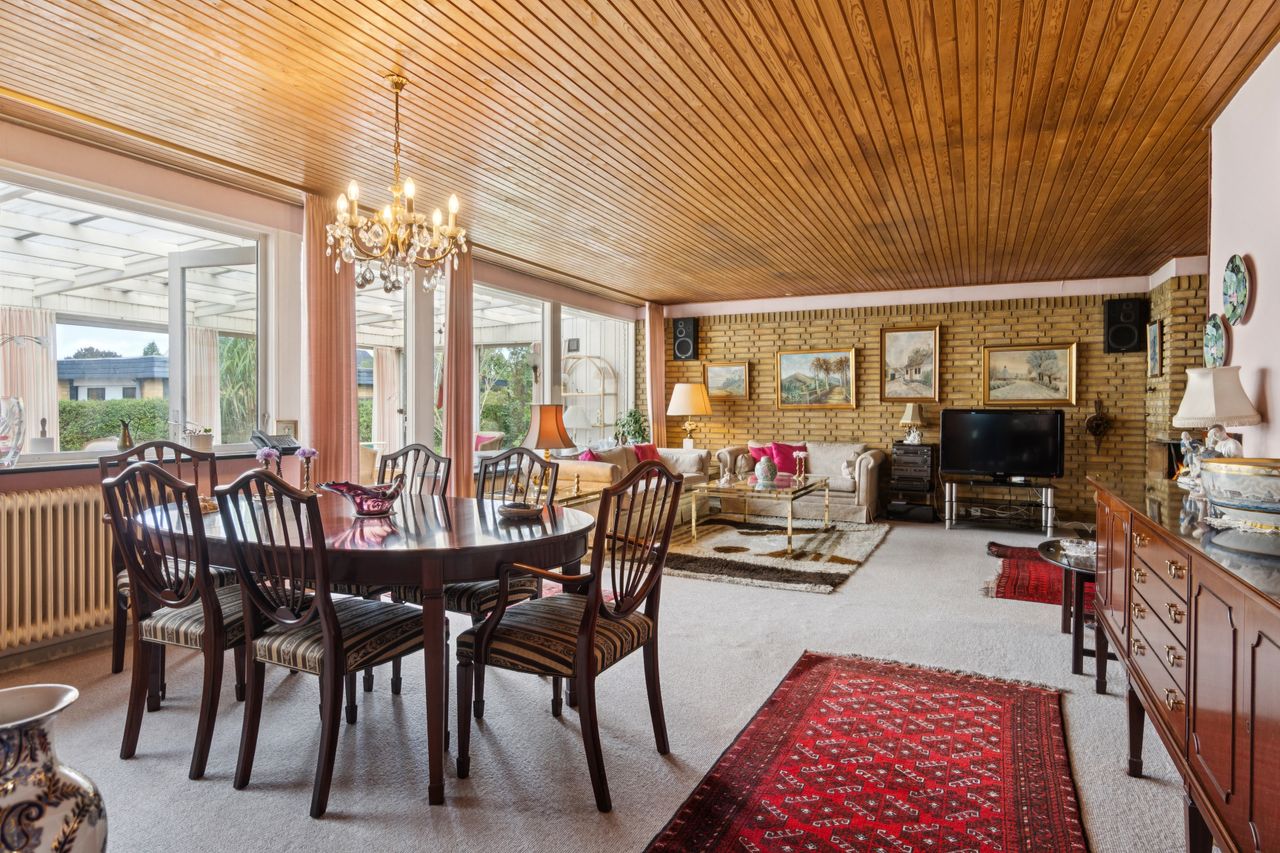 Ejendomsbillede 3 af 9