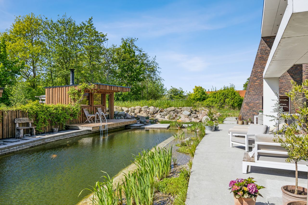 Ejendomsbillede 3 af 40