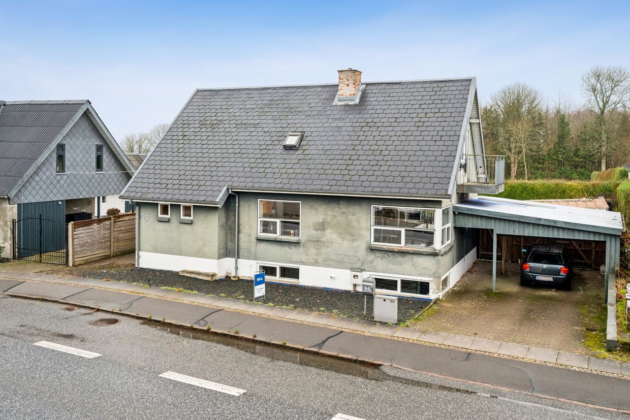 Ejendomsbillede 3 af 19