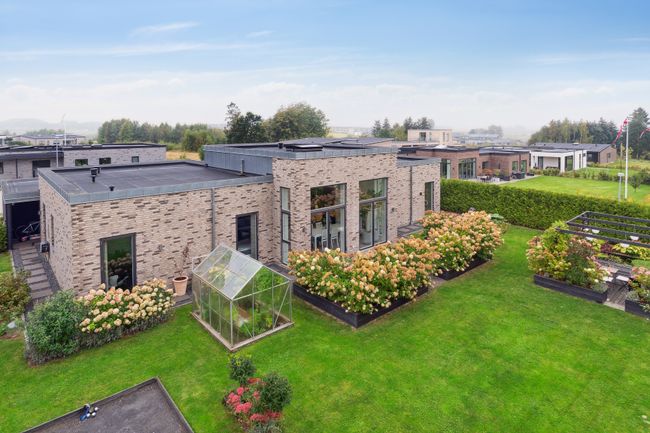 Hvidkløver 24,  Villa