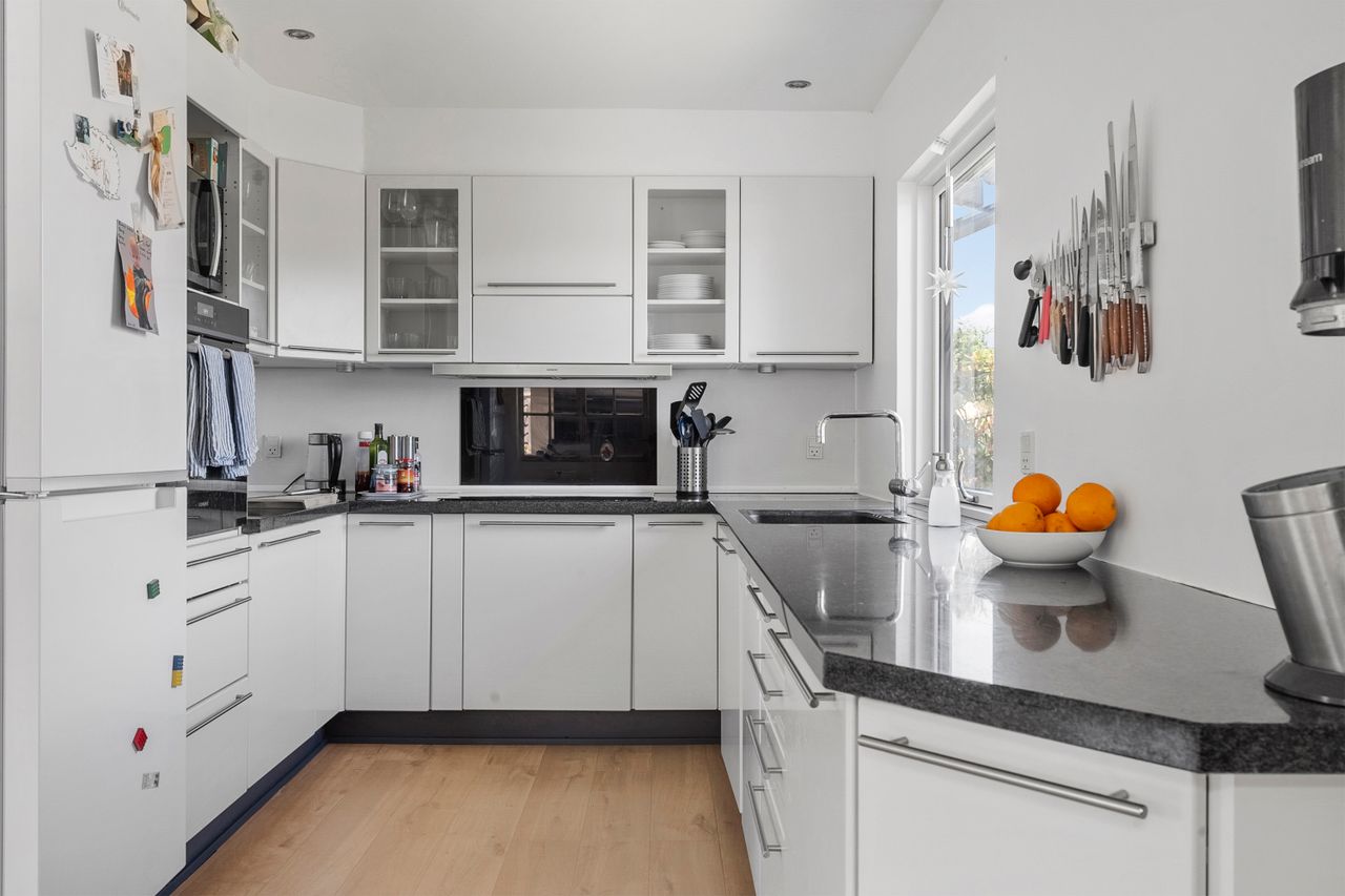 Ejendomsbillede 3 af 23