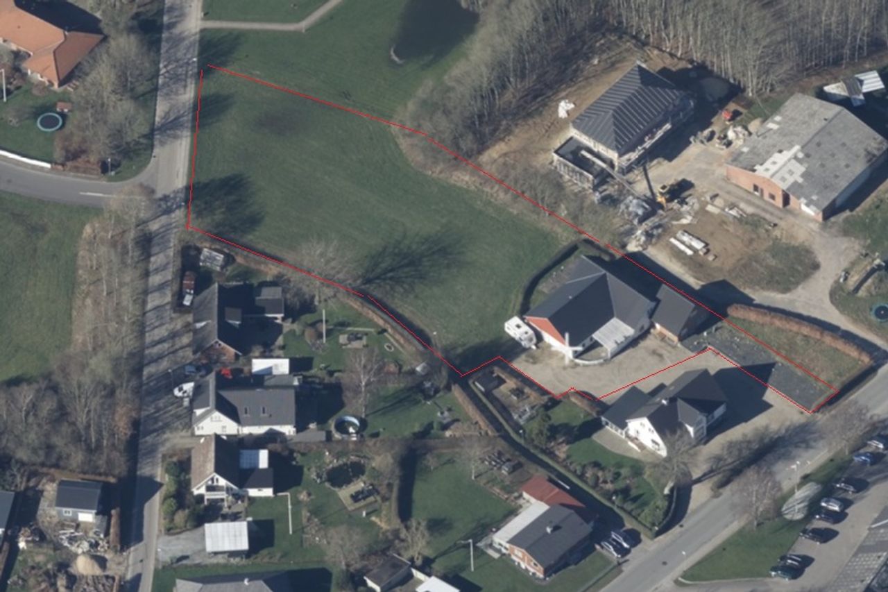 Ejendomsbillede 2 af 23