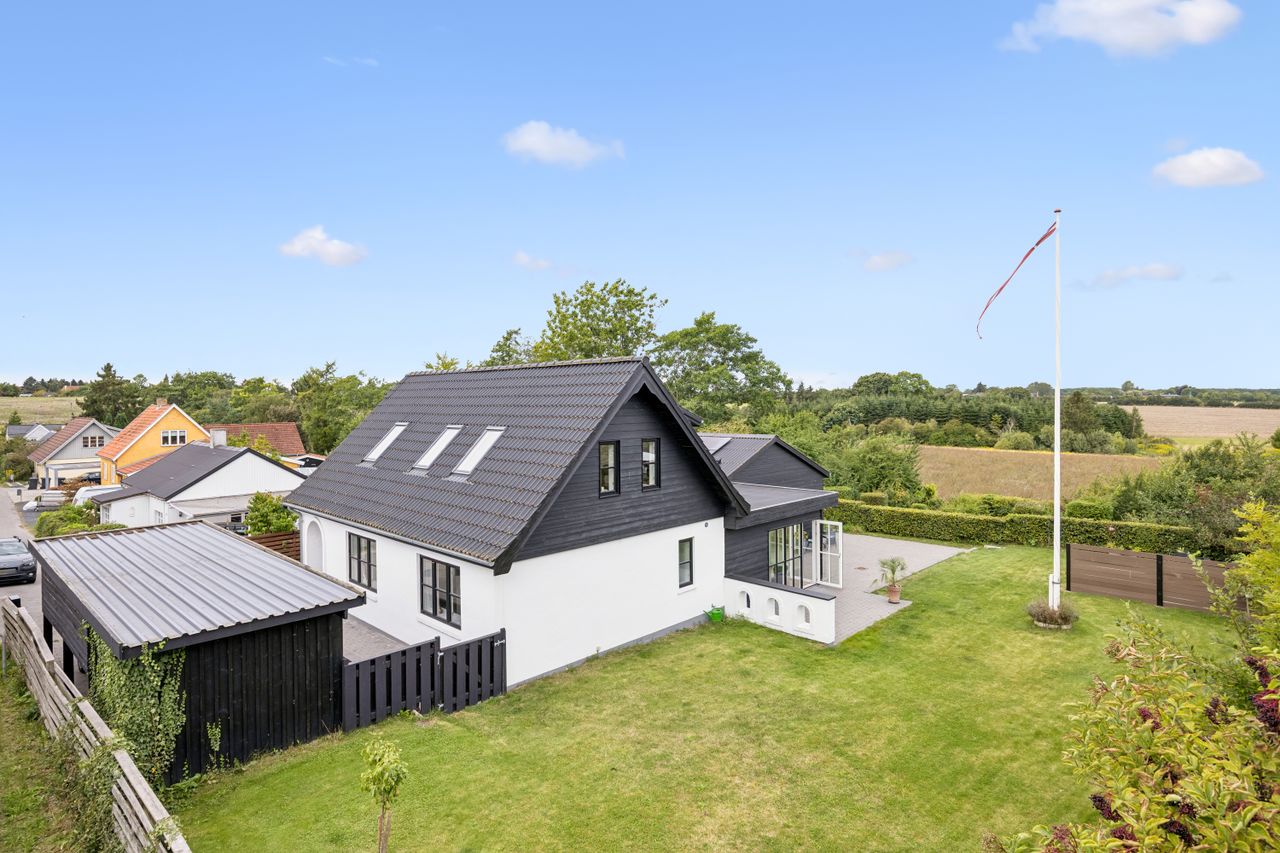 Ejendomsbillede 3 af 41