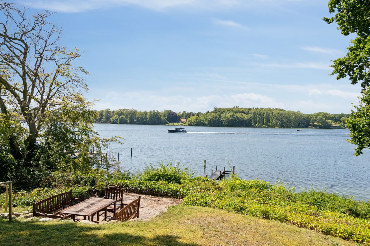 Ejendomsbillede 3 af 25