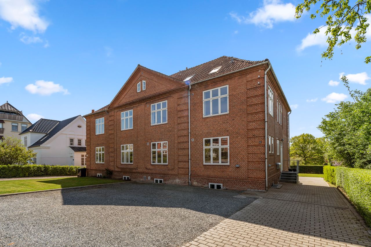 Ejendomsbillede 2 af 15