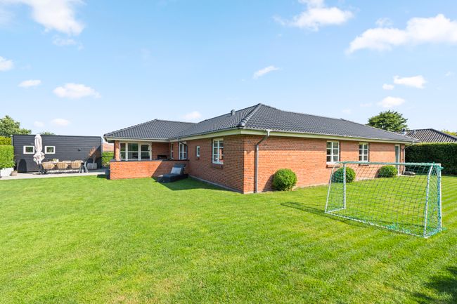 Platanvej 33,  Villa