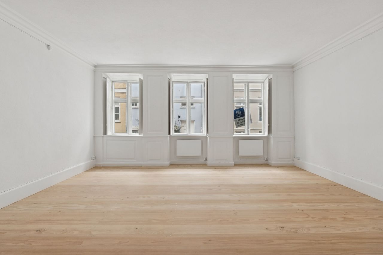 Ejendomsbillede 2 af 19