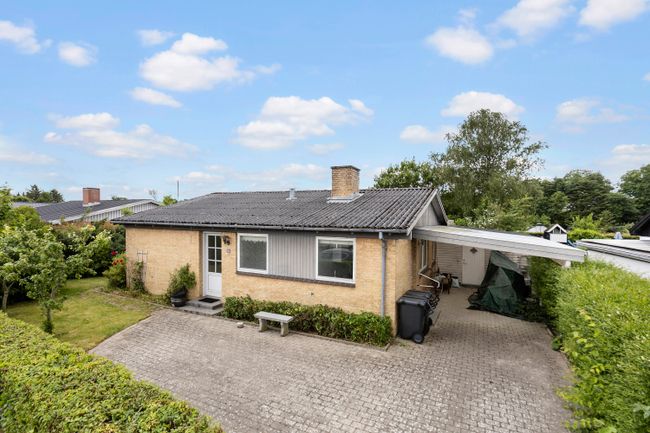 Vandstedvej 10,  Villa