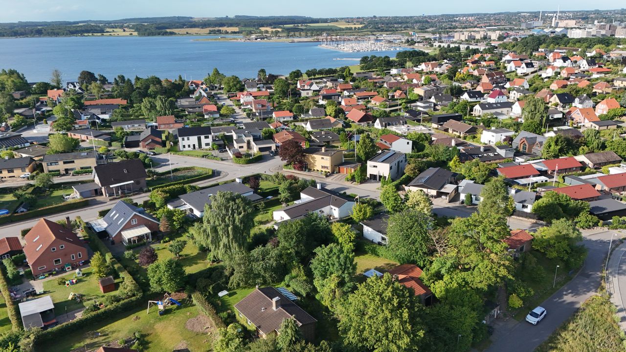 Ejendomsbillede 2 af 31