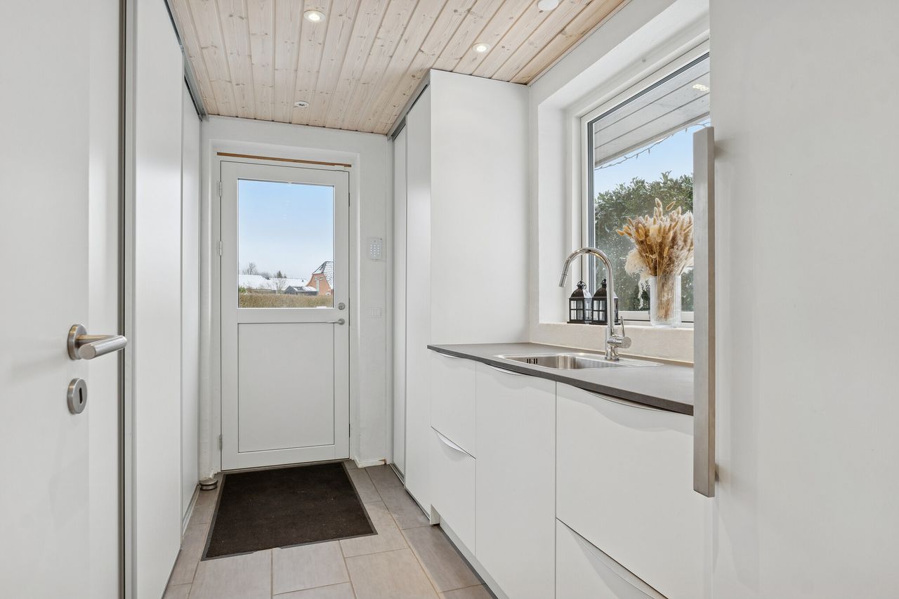 Ejendomsbillede 3 af 27