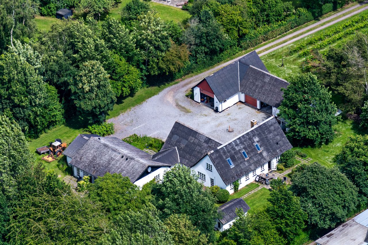 Ejendomsbillede 2 af 42