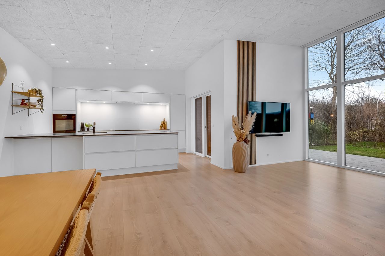 Ejendomsbillede 3 af 20