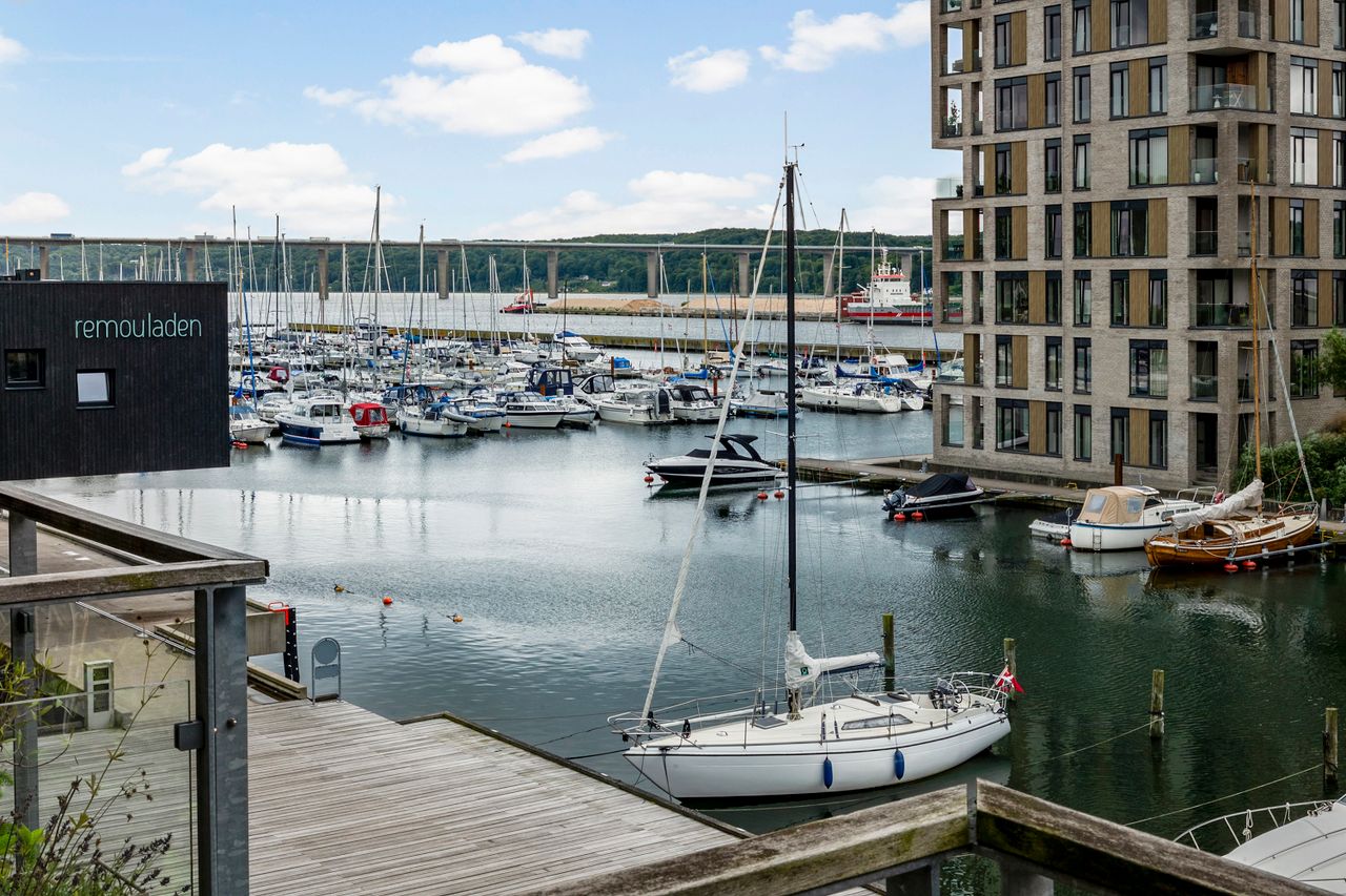 Ejendomsbillede 2 af 14