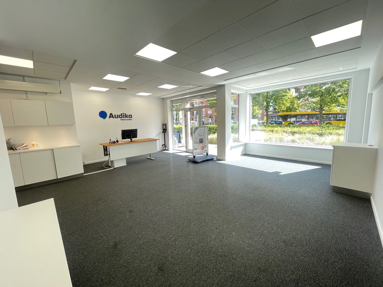 Ejendomsbillede 2 af 12