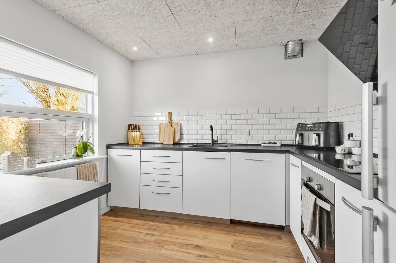 Ejendomsbillede 3 af 16