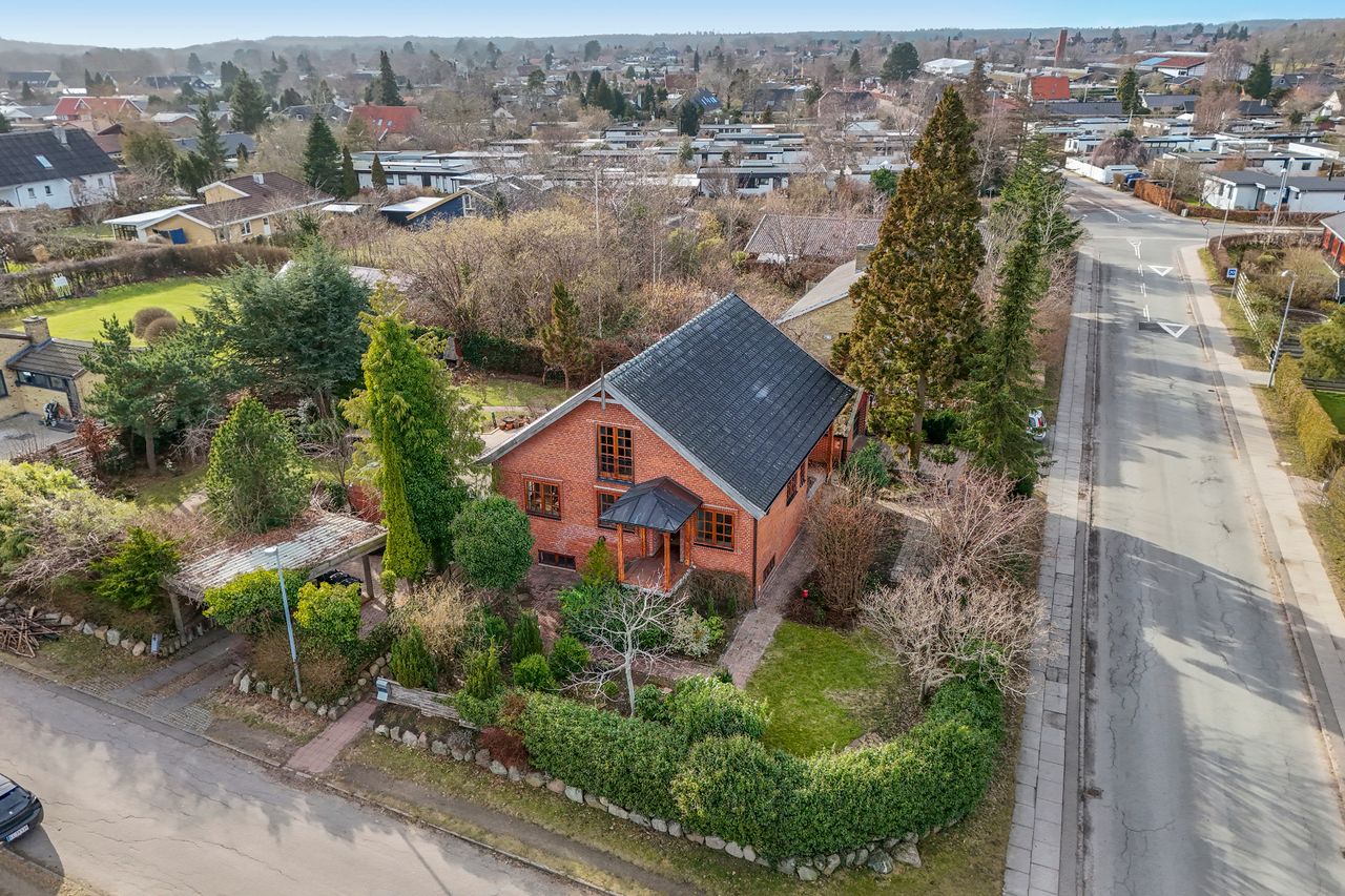 Ejendomsbillede 2 af 31