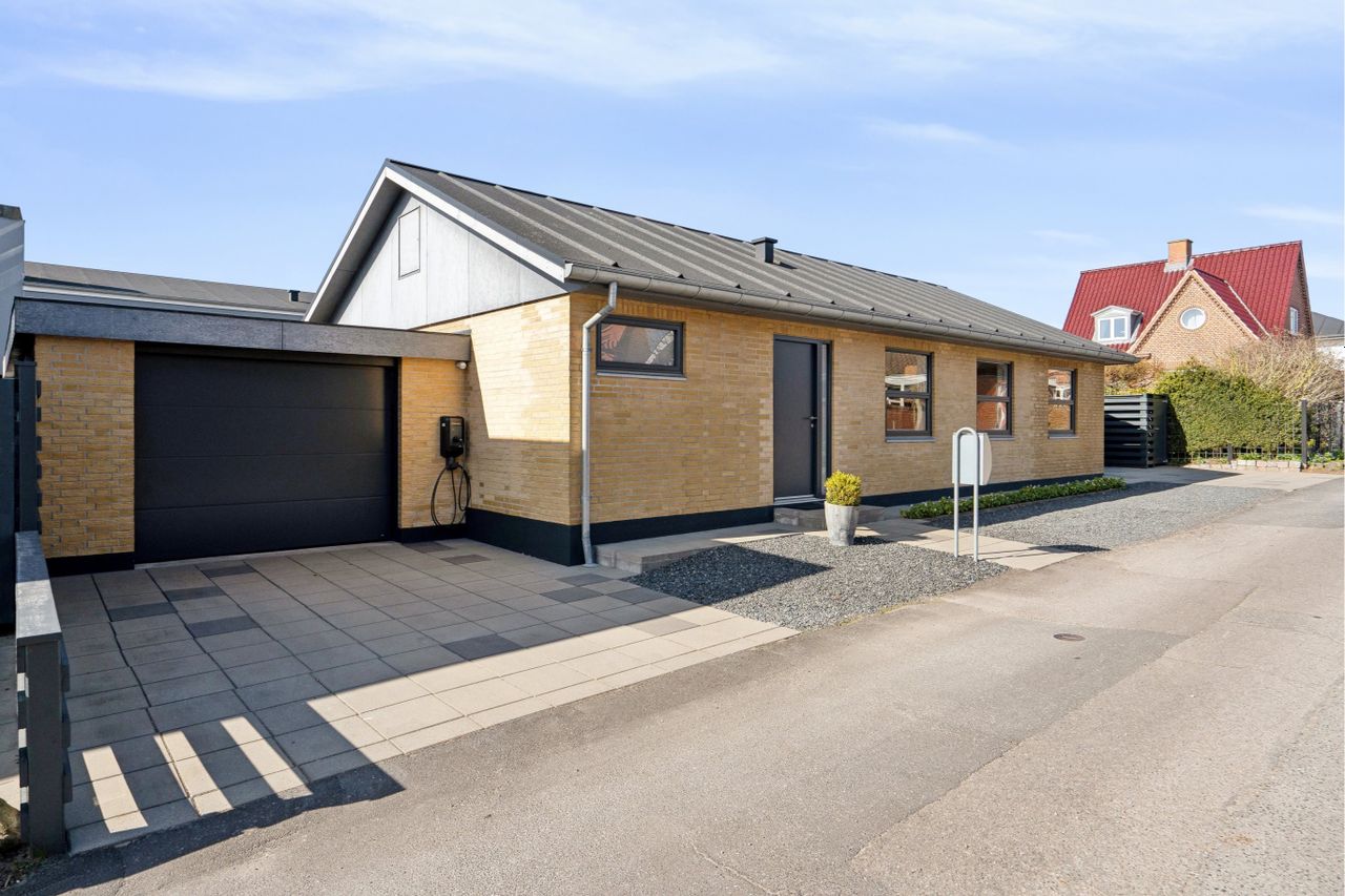 Ejendomsbillede 2 af 20