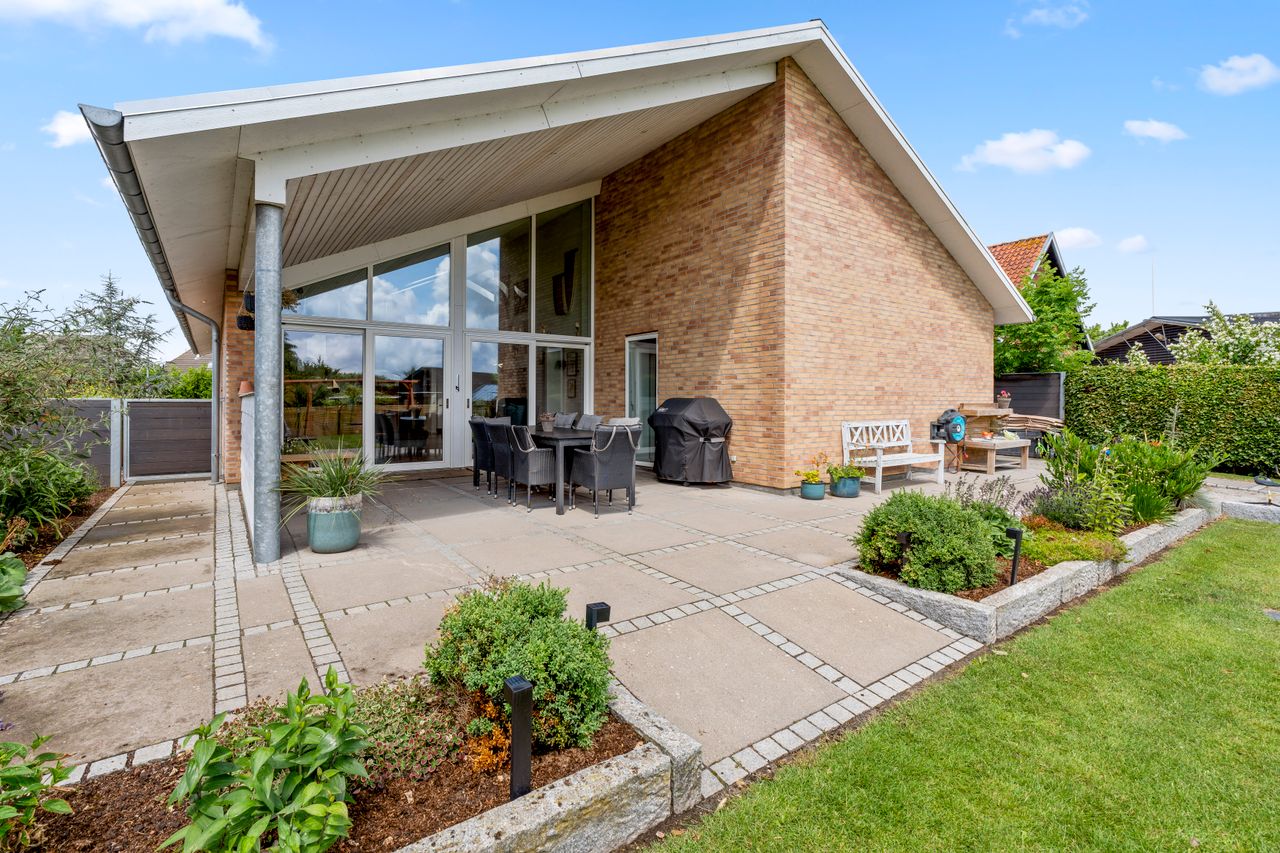 Ejendomsbillede 2 af 26