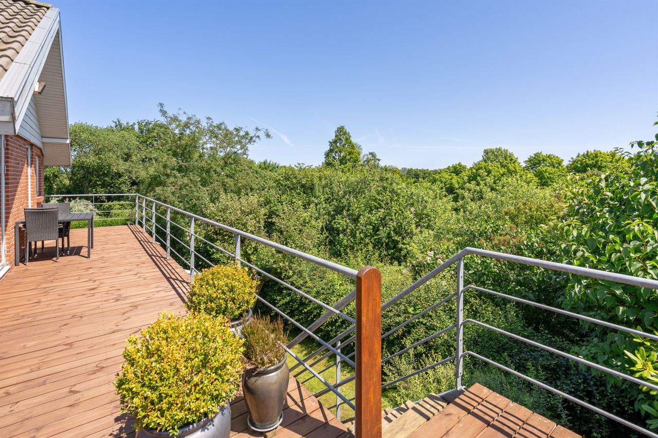 Ejendomsbillede 2 af 30