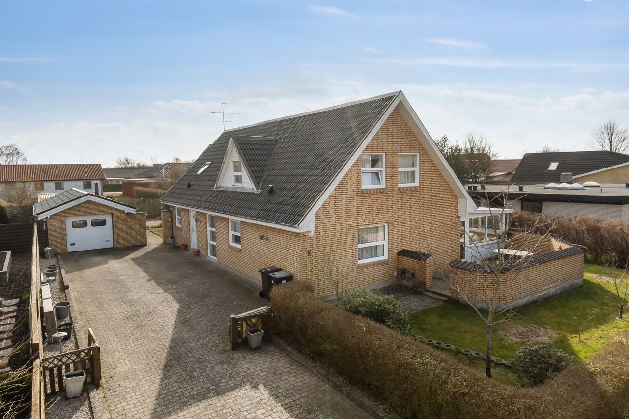 Ejendomsbillede 2 af 27