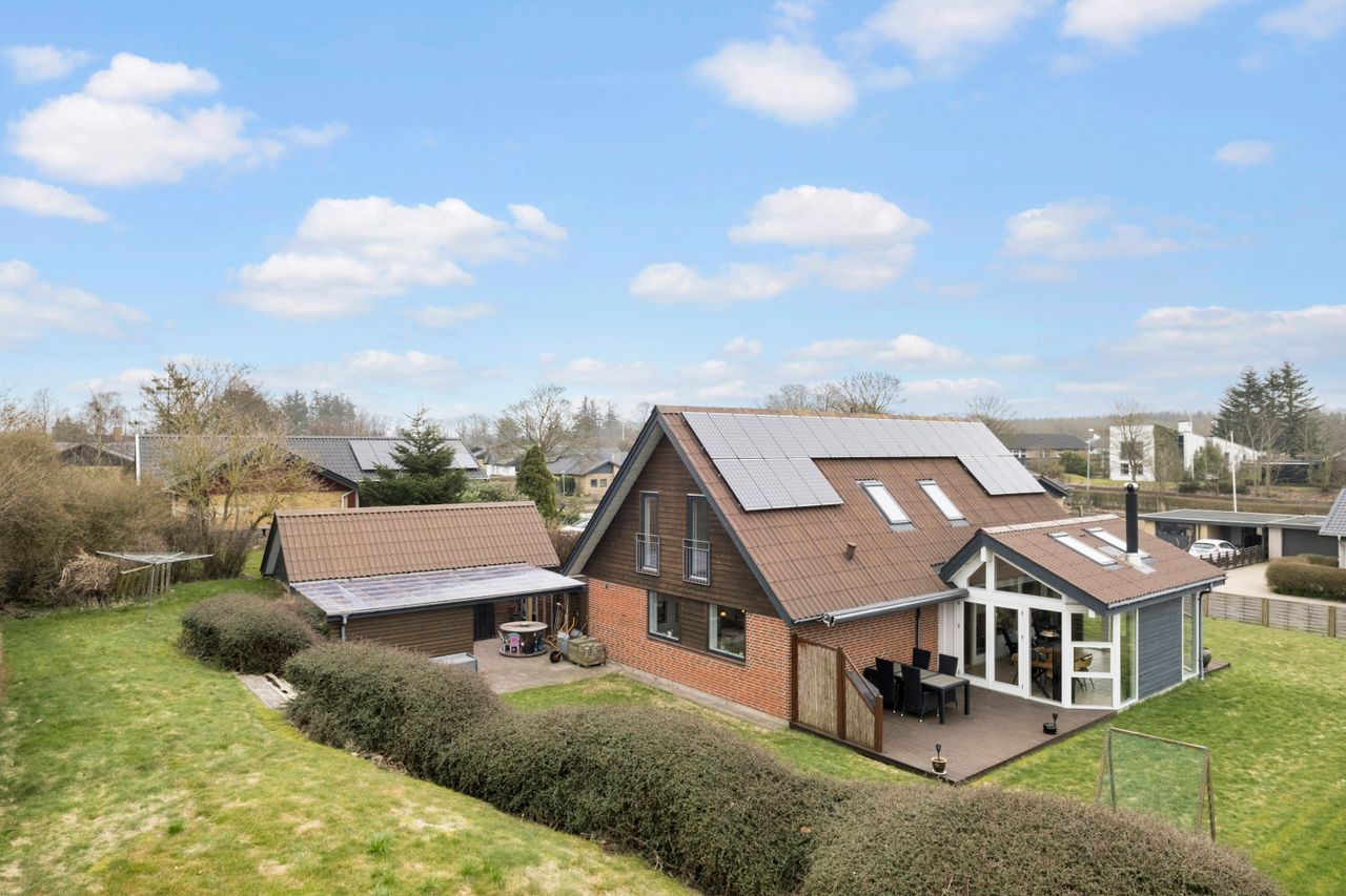 Ejendomsbillede 3 af 26