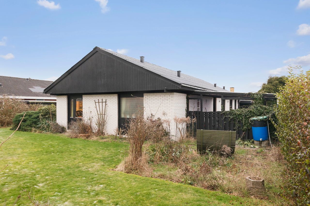 Ejendomsbillede 2 af 23