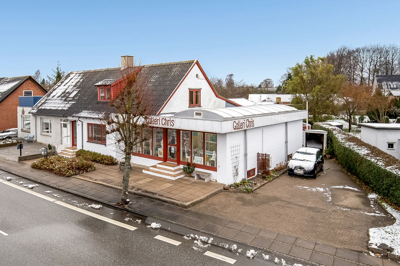 Ejendomsbillede 2 af 29